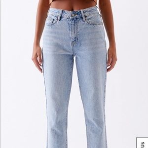 PacSun women’s Jeans. US size 25. Mom Jeans. Brand NEW. 🎁 FREE Top included!